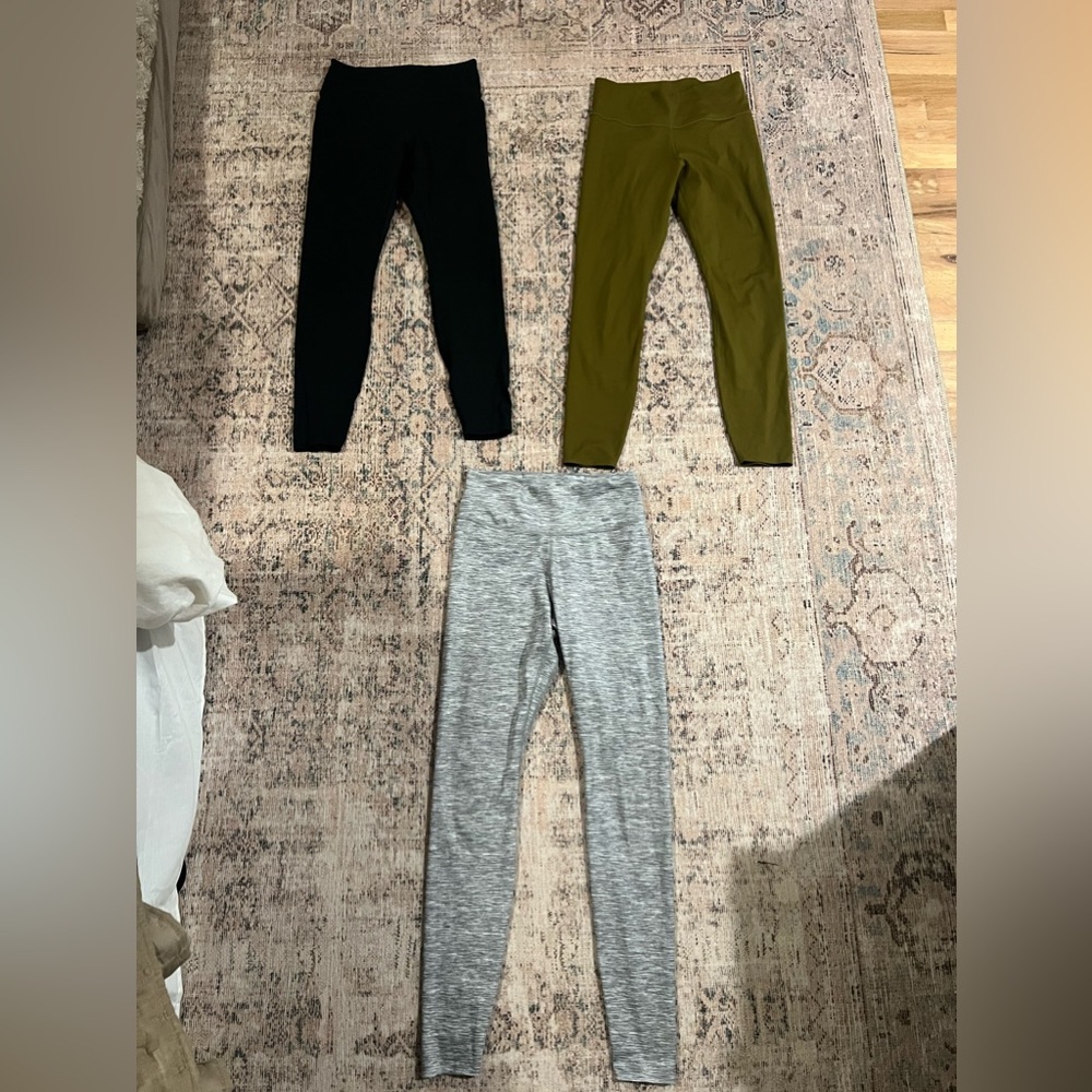 Women’s Nike workout pants!